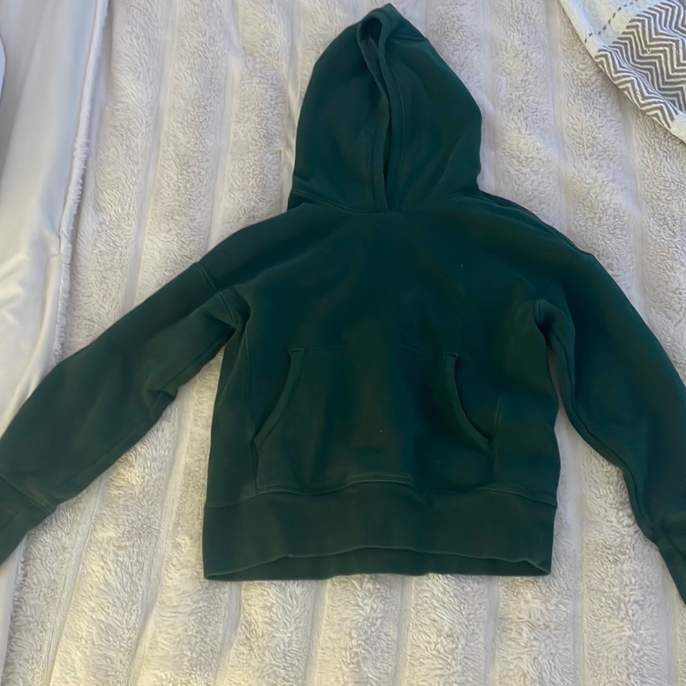 Athleta Girls Green Sweatshirt with Pockets and Hoodie